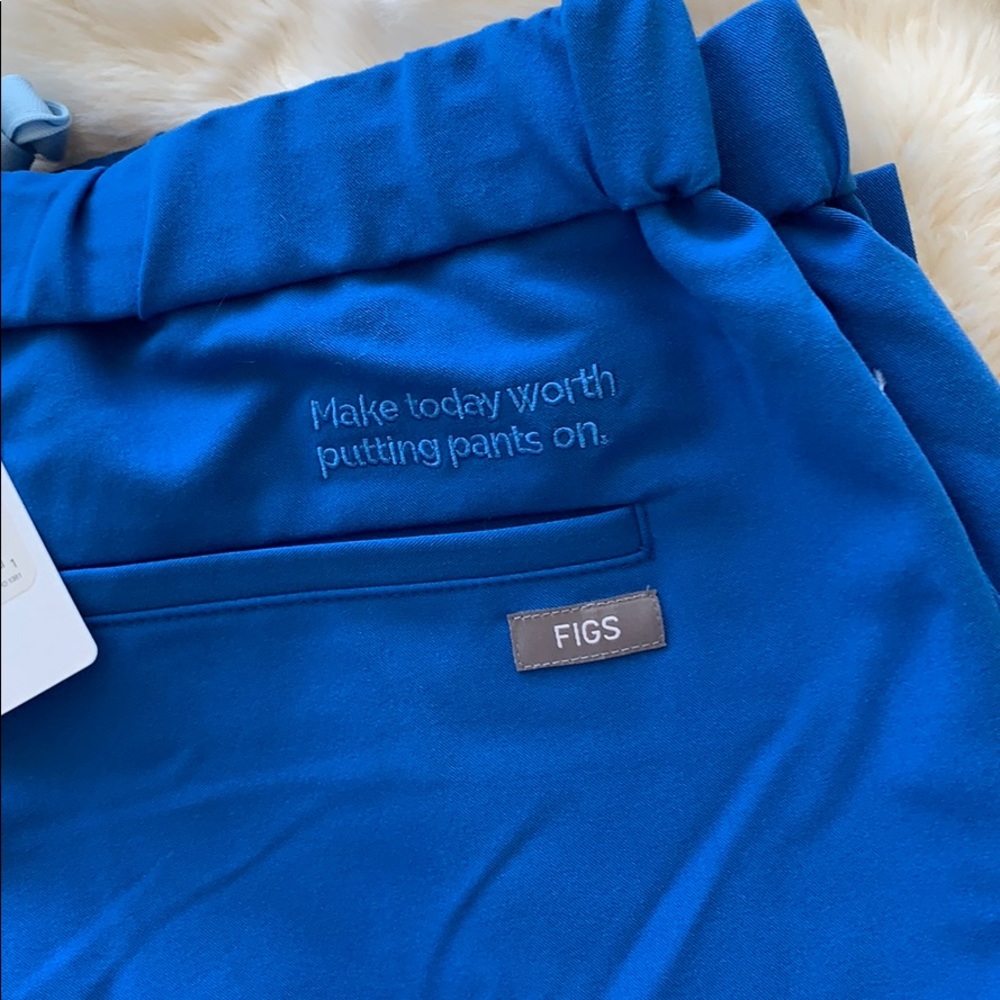 FIGS SCRUBS